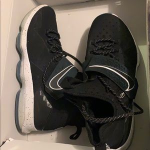 LEBRON JAMES SHOES XIV